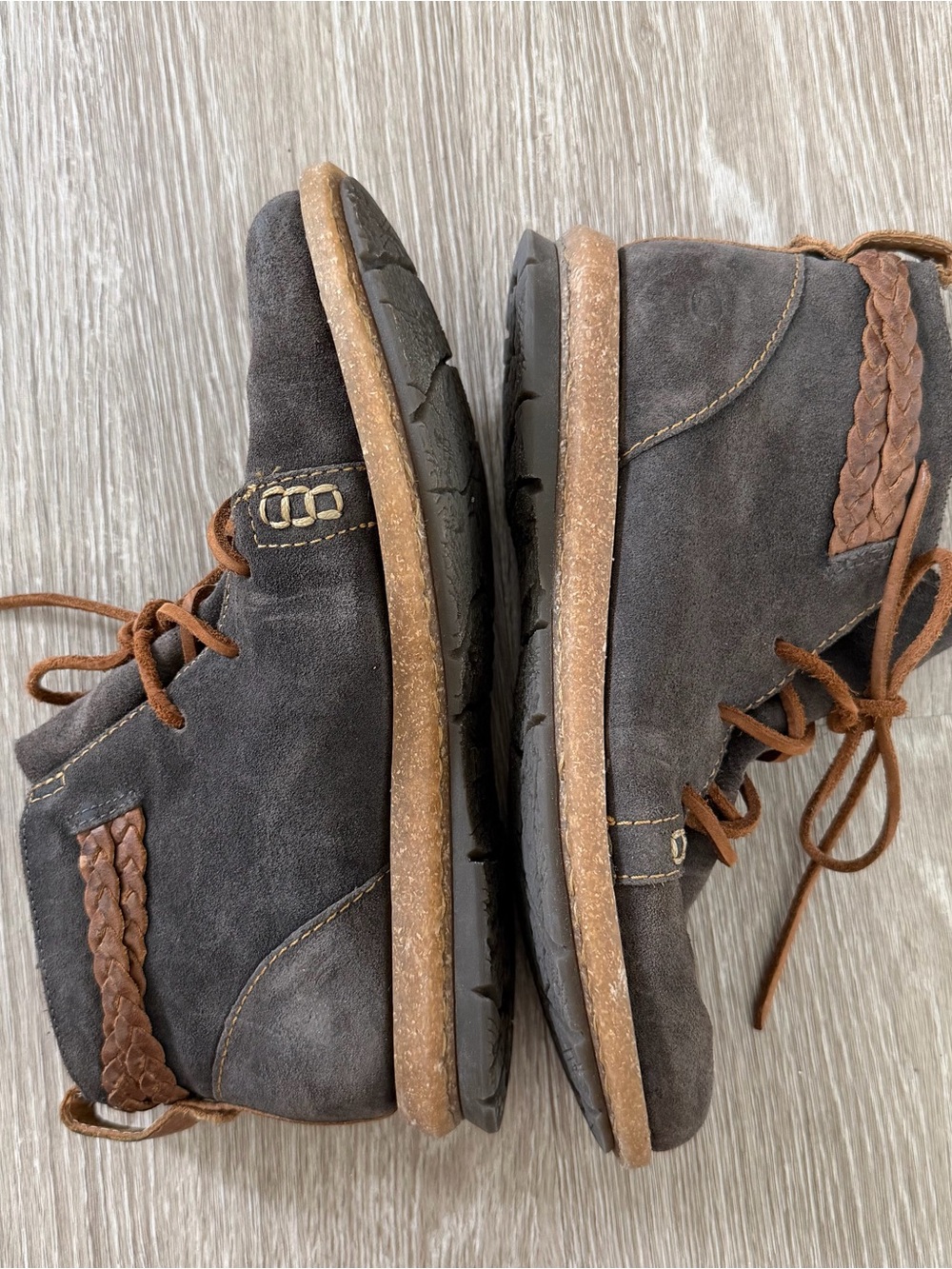 Born temple gray suede booties sz 9.5